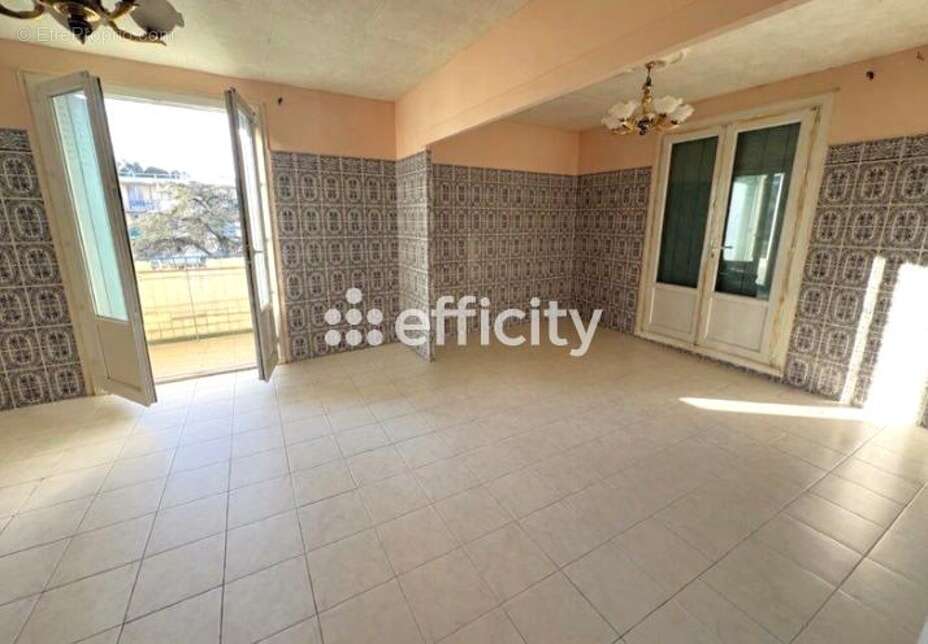 Appartement à SORGUES
