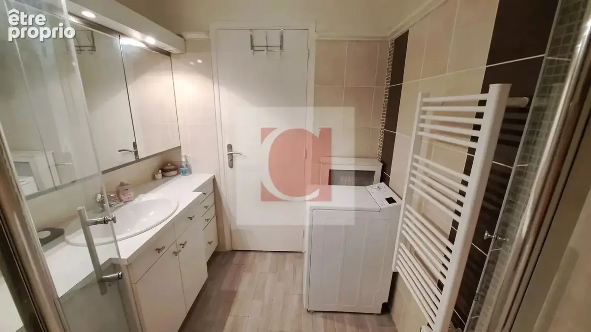 Nice - quartier des musiciens - palais henri iv - élégant 3 pièces traversant de 74 m² avec 2 balcons, garage fermé et cave - photo 10