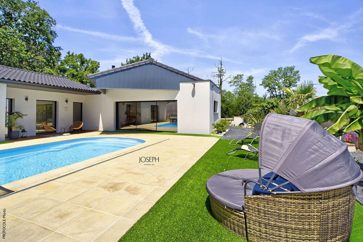 Villa de plain pied a pins justaret avec piscine - photo 11