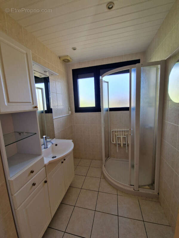 Maison à MONTLANDON