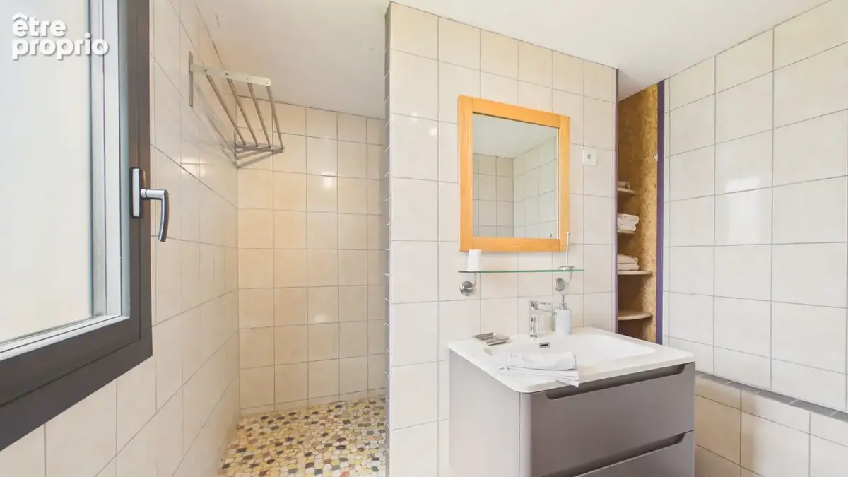 Ensemble immobilier en pierre avec gîte, maison principale, roulottes et piscine près de Cajarc - photo 12