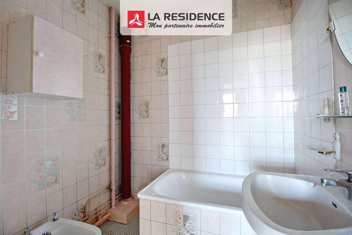 Appartement à SAINT-ETIENNE-DU-ROUVRAY