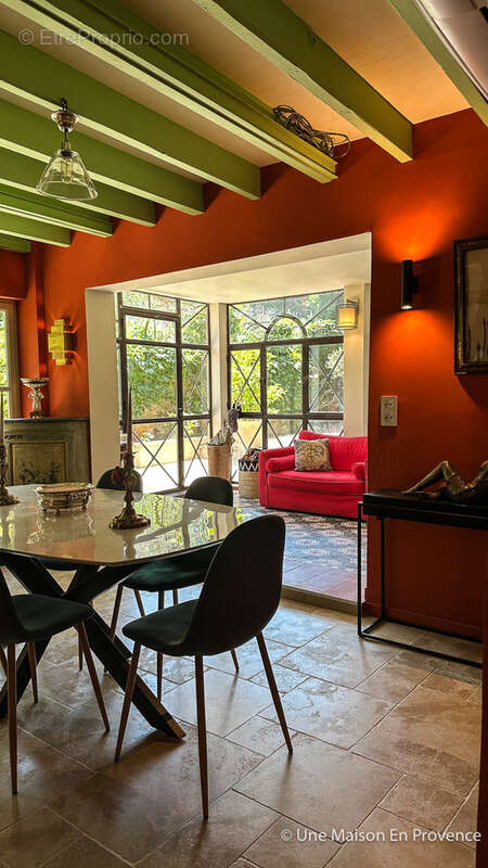 Maison à VILLENEUVE-LES-AVIGNON