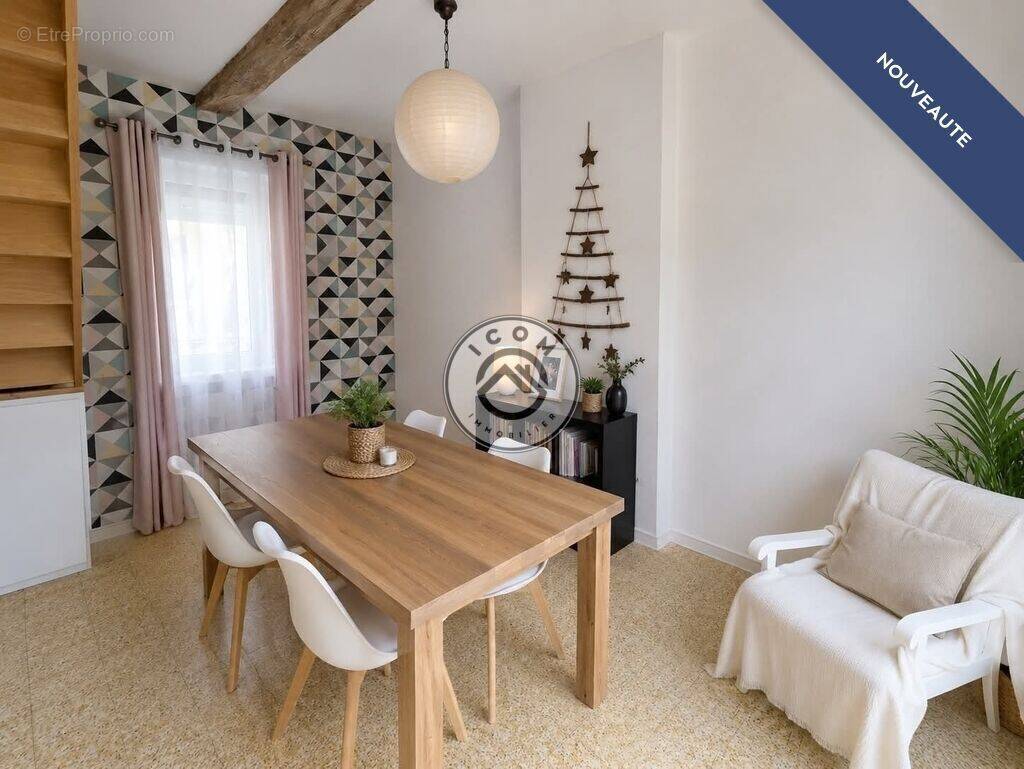 Maison à SAULZOIR