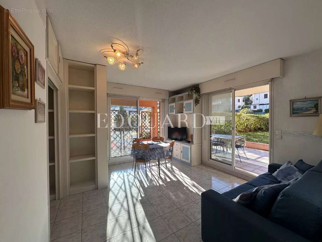 Appartement à ROQUEBRUNE-CAP-MARTIN