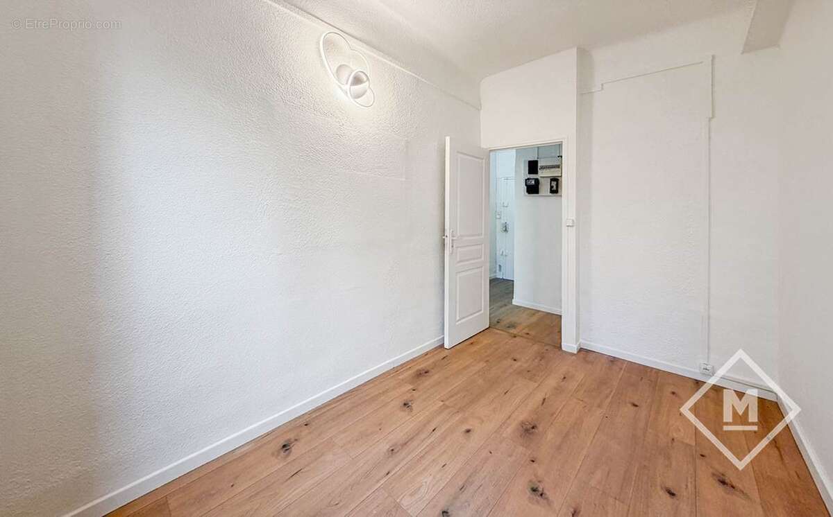 Appartement à MARSEILLE-6E