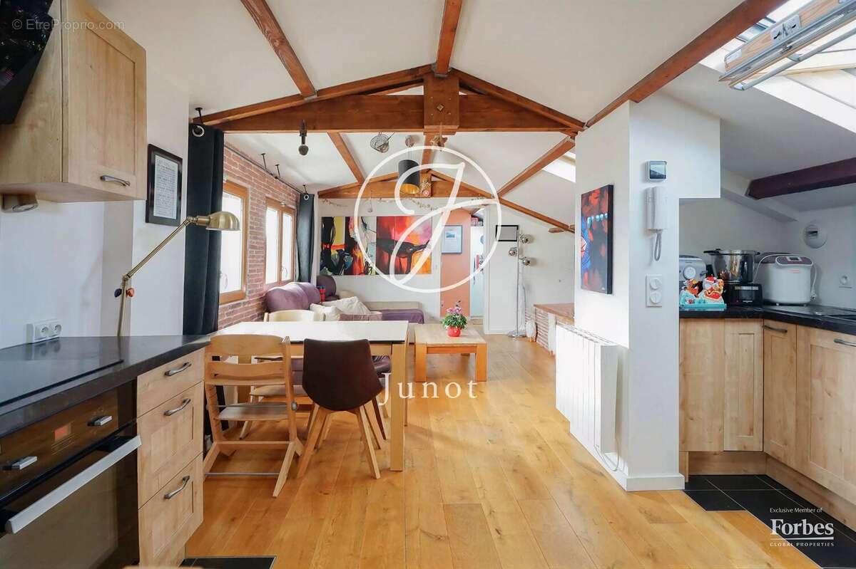 Appartement à PARIS-6E