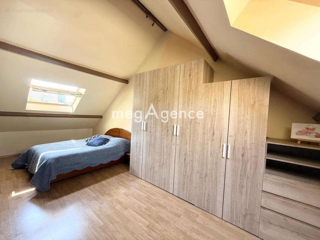 Belle Maison familiale sur un terrain de 1405m2 - photo 13