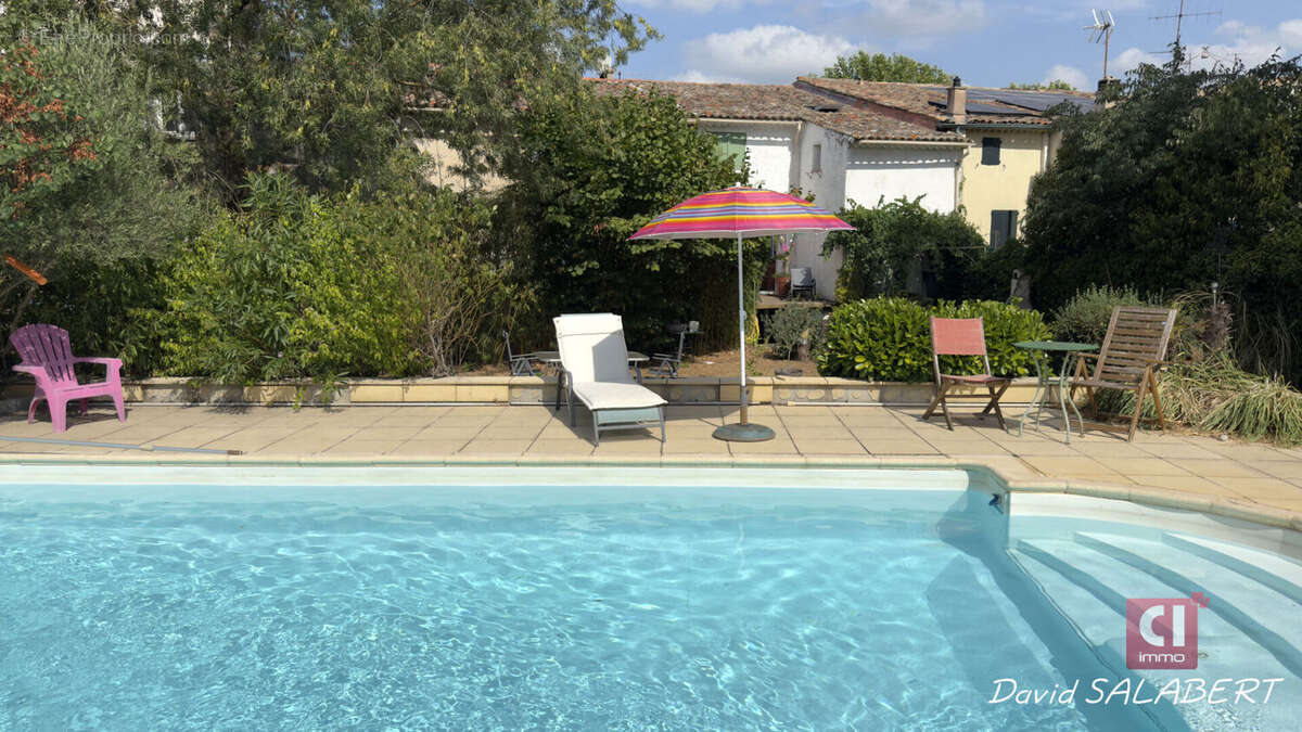 Forcalqueiret,  rare maison de village avec jardin, piscine et grand garage - photo 4