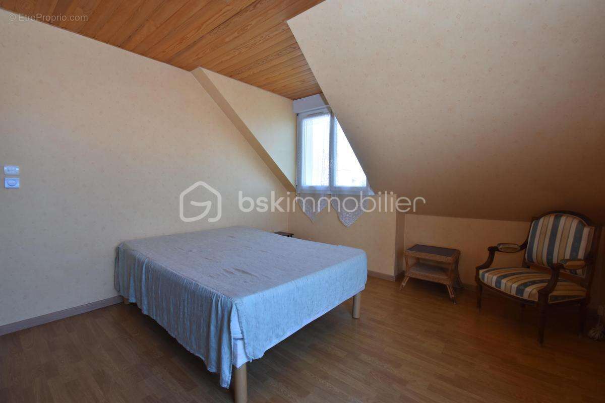 Appartement à AUNEAU