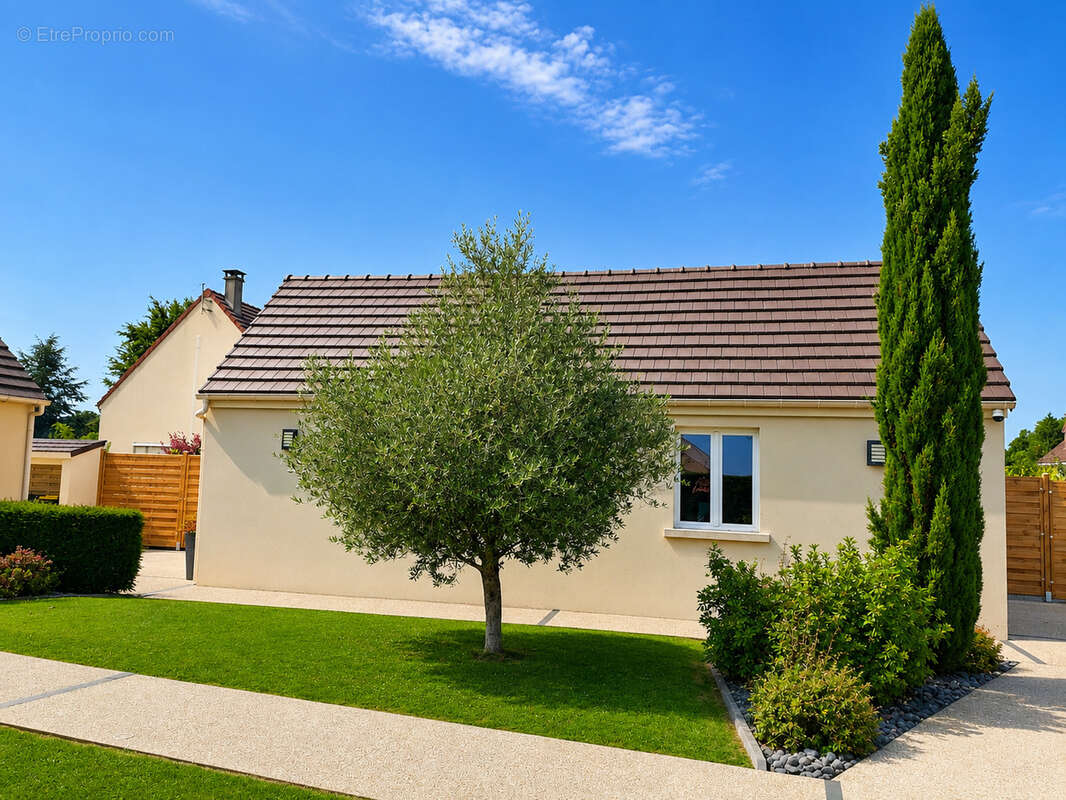 Maison à LA HOUSSOYE