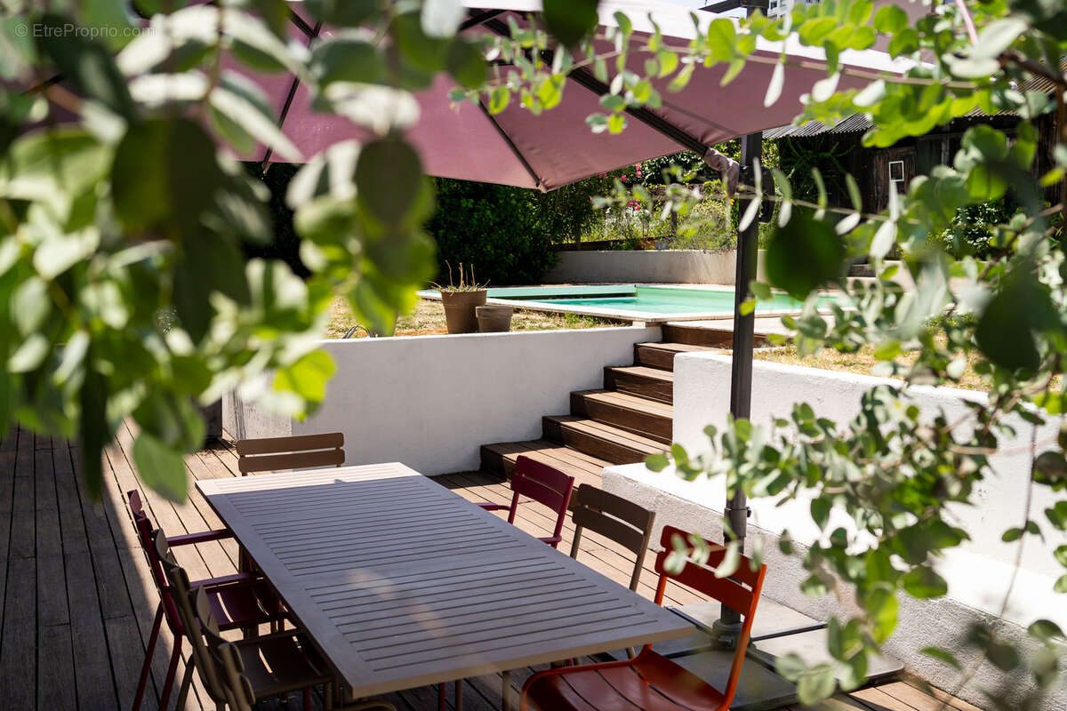 Maison t6 haut guilhemery / soupetard - photo 2