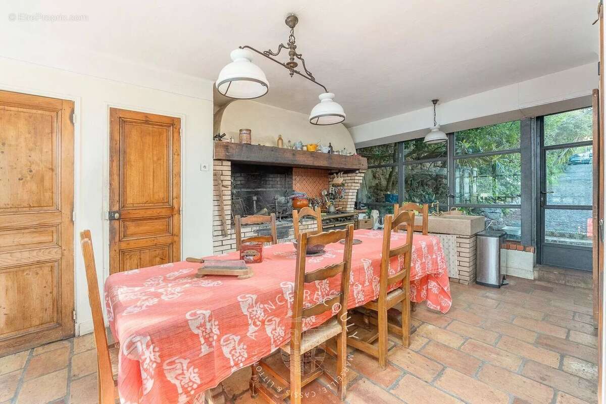 Maison à MARSEILLE-7E