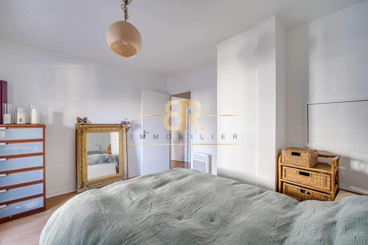 Appartement à PARIS-19E