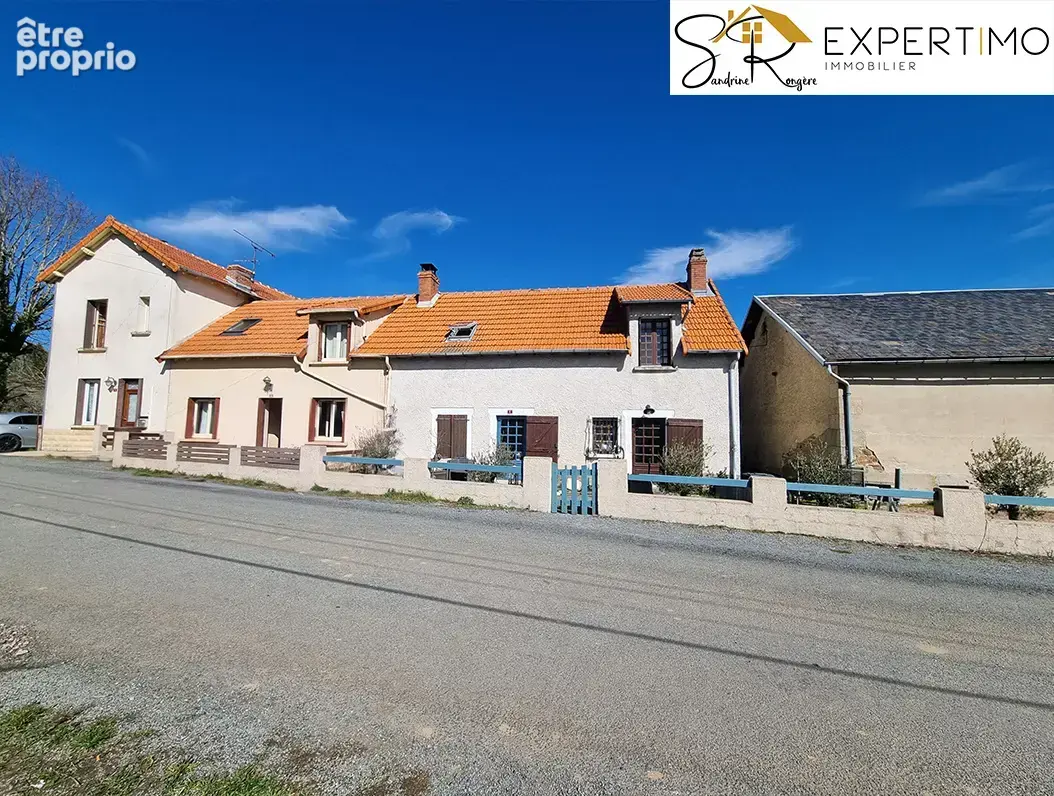 Menat, ensemble de 3 maisons, grange et terrain de tennis sur 7128m2 de terrain plat. - photo 32