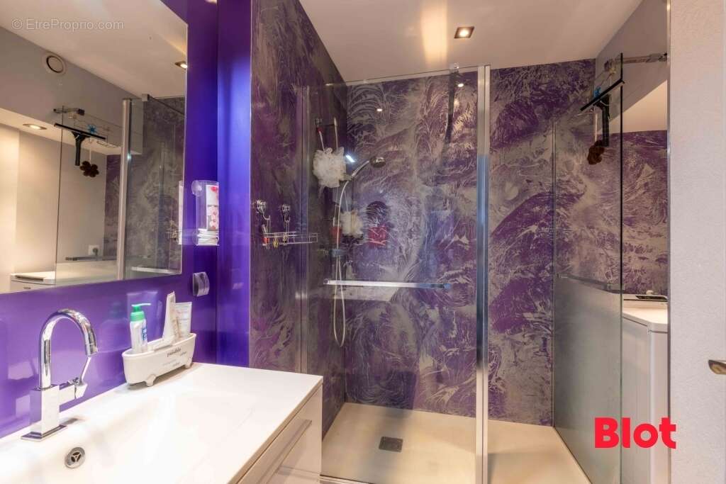 Appartement à FOUGERES
