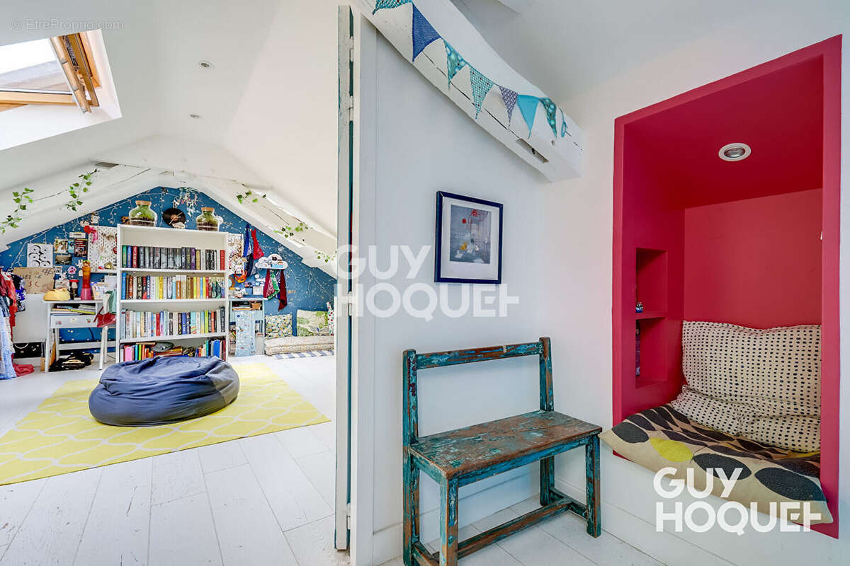 Appartement à PARIS-19E