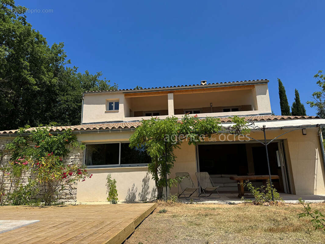 Maison à ROUSSILLON