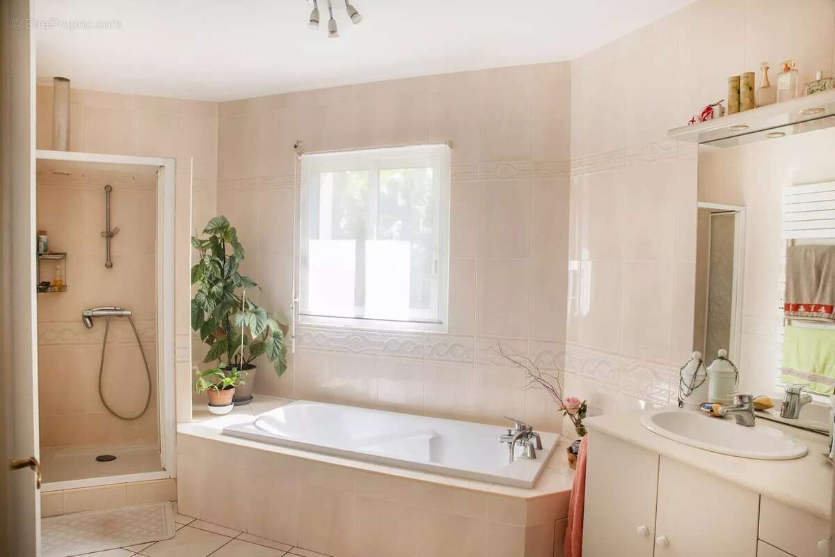 Belle maison lumineuse de 188m² à Hagetmau - photo 6