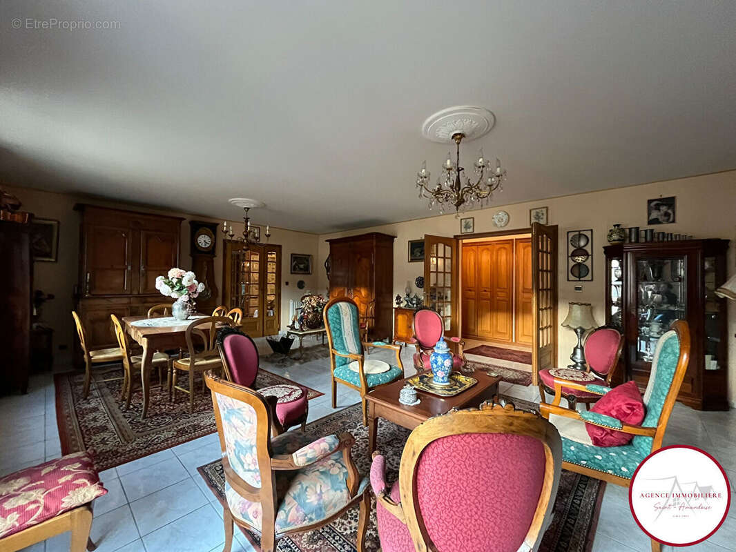 Appartement à SAINT-AMAND-MONTROND