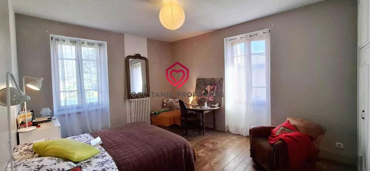 Maison à MONTGAILLARD