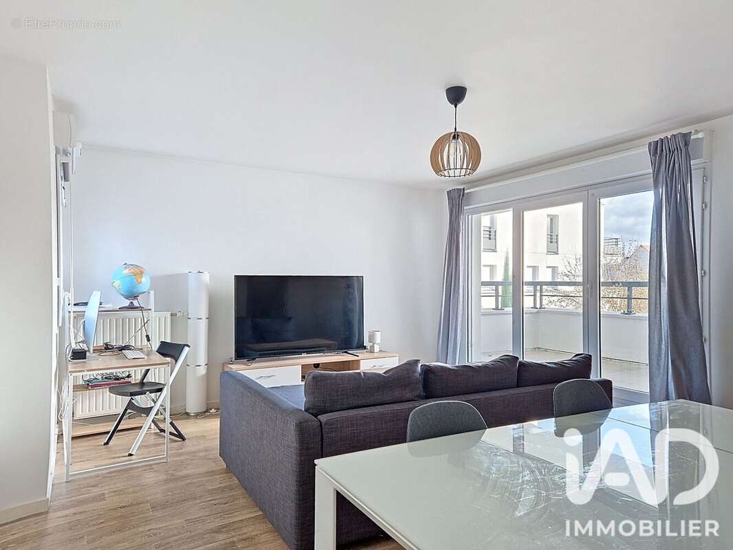 Photo 2 - Appartement à ELANCOURT