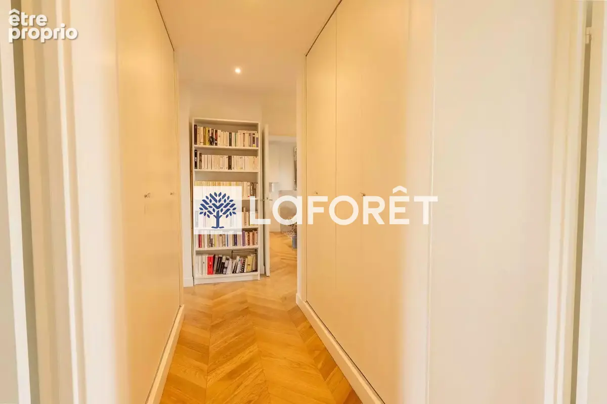 Appartement 5 pièces - 106 m² - Dernier étage avec ascenseur - photo 10