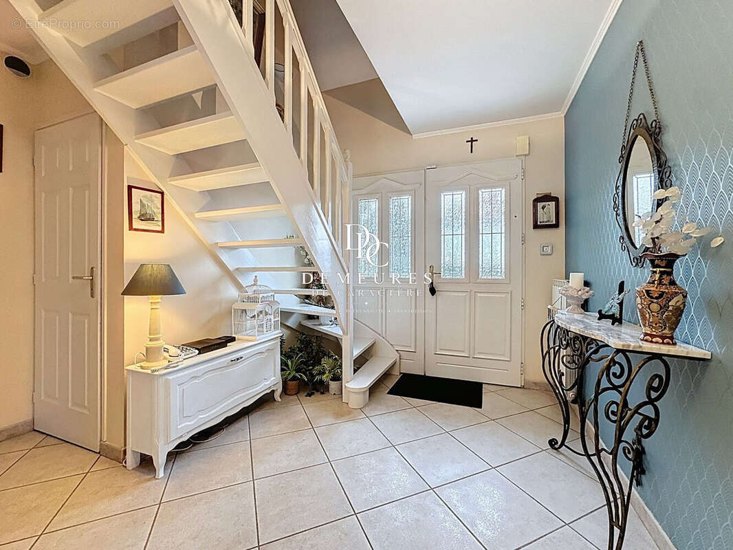 Maison 208 m² à Neufchatel-Hardelot  - photo 4