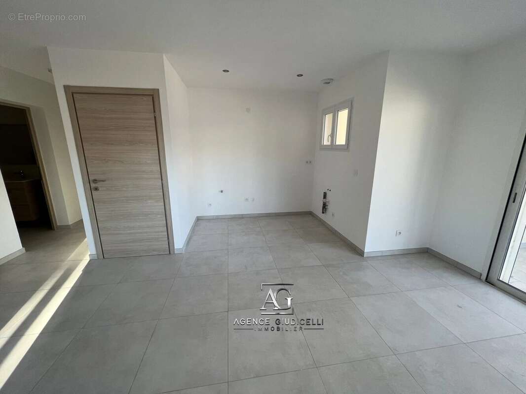 Appartement à PRUNELLI-DI-FIUMORBO