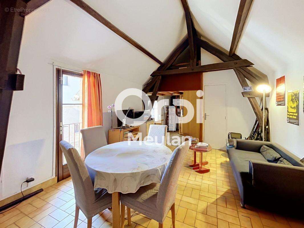 Appartement à MEULAN