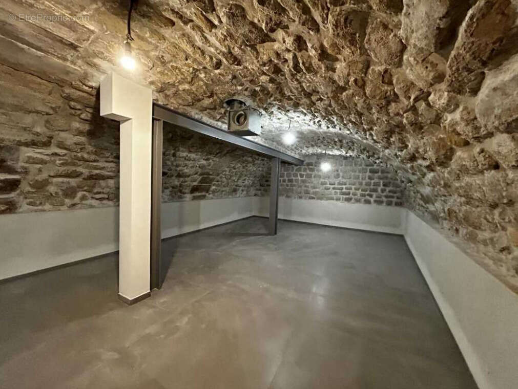 Commerce à PARIS-12E