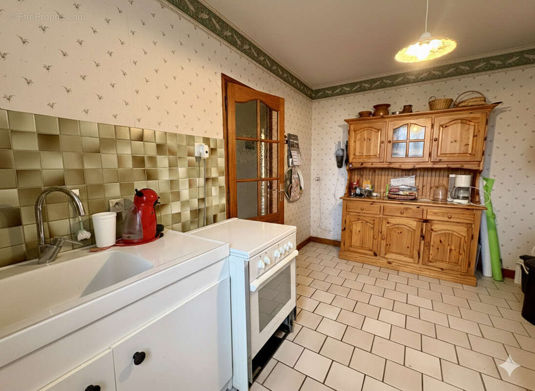 Maison à CHARRIN
