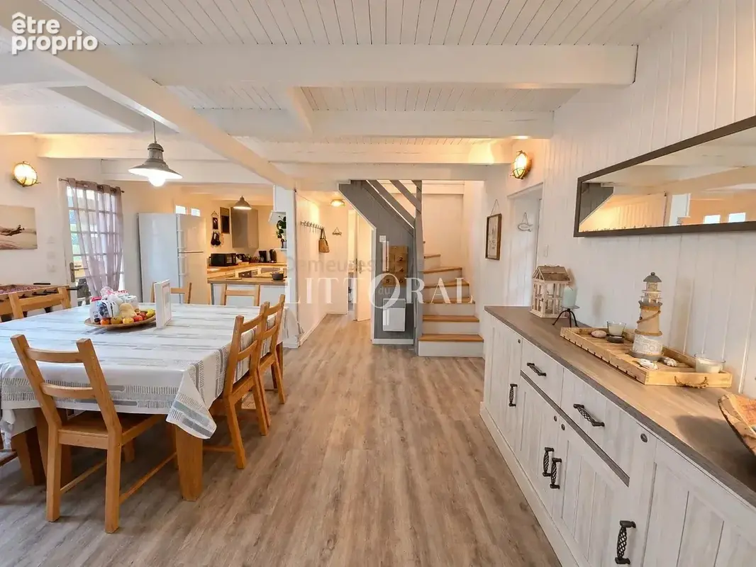 Maison familiale avec piscine intérieure à quelques minutes de la plage - photo 4