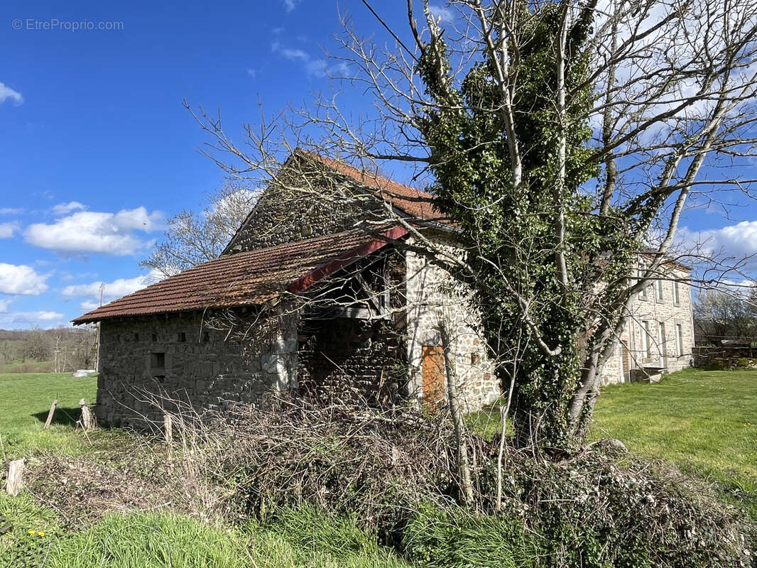 Maison à MARCILLAT-EN-COMBRAILLE