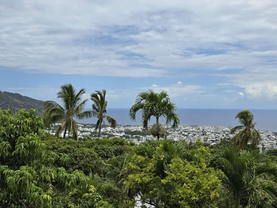 Maison à SAINT-DENIS