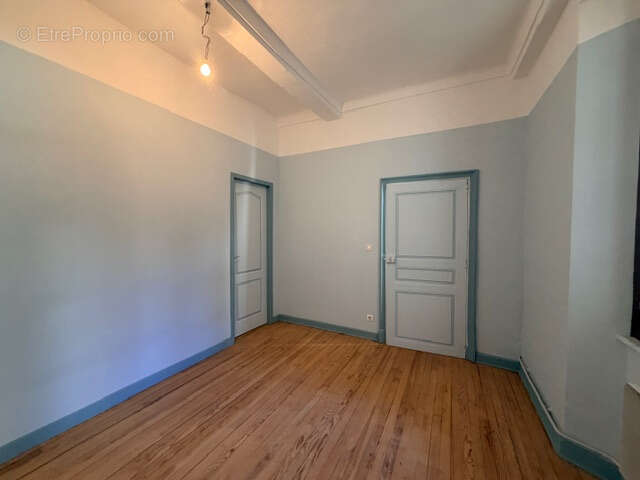 Appartement de charme entièrement rénové au cœur d’Embrun - photo 4