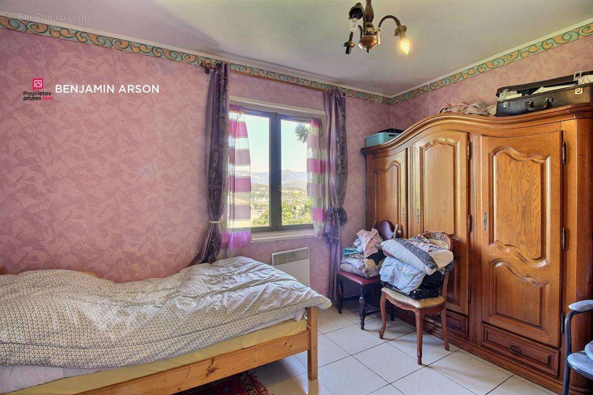 Maison Chambéry - Chamoux - 6 chambres - 154 m2 - photo 4