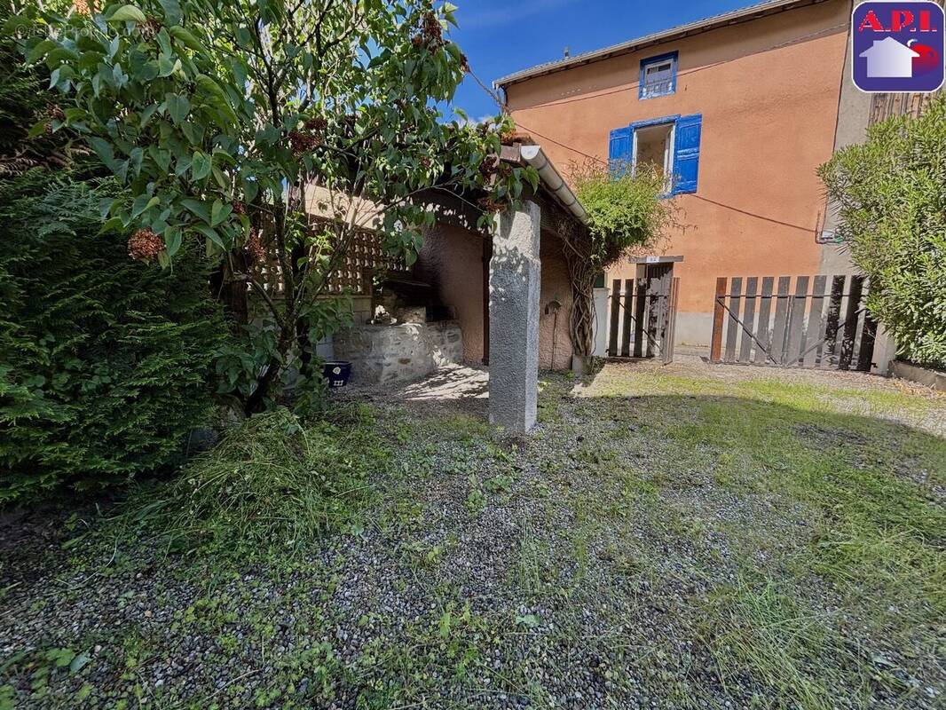 Maison à LES CABANNES