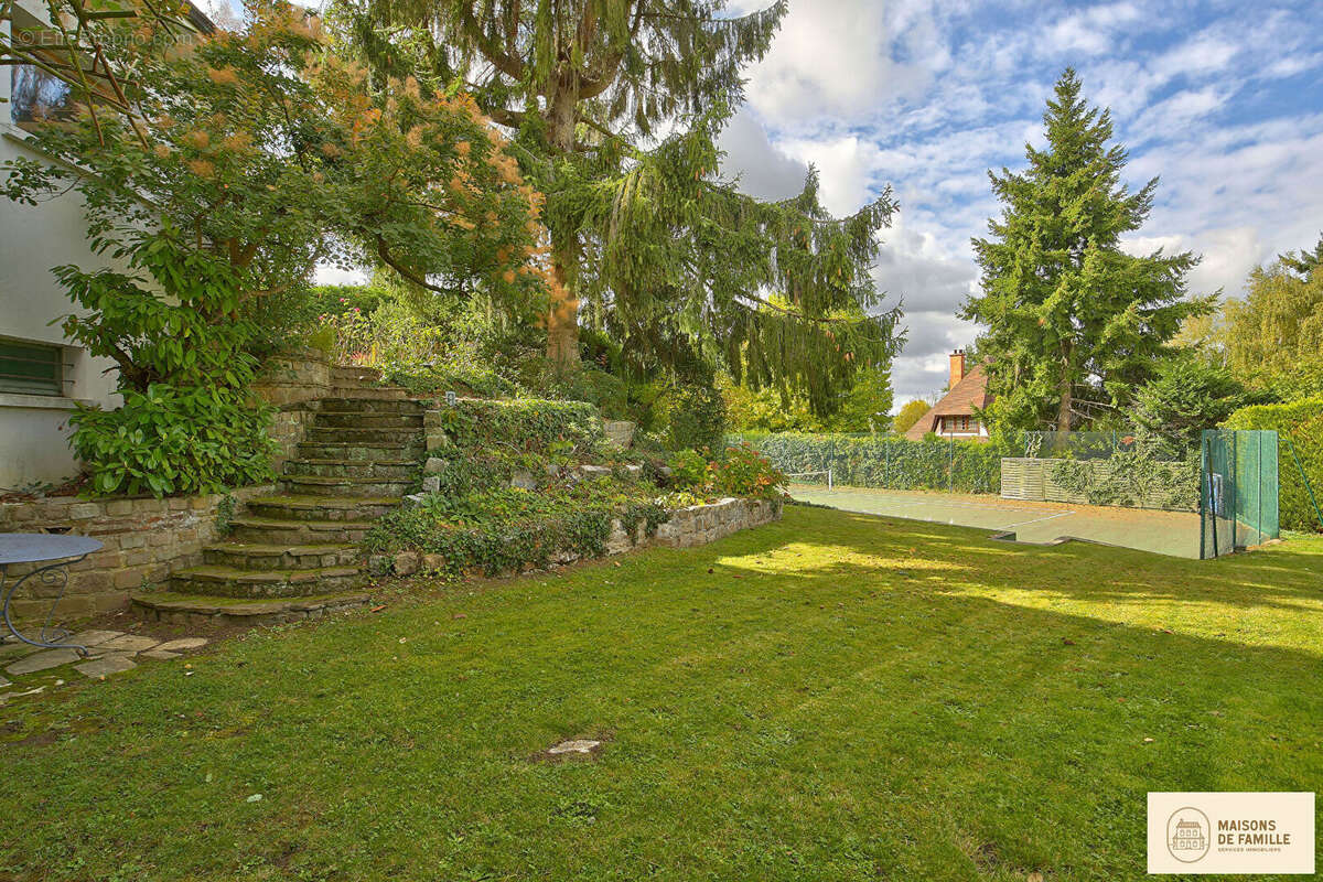 Maison à LOUVECIENNES