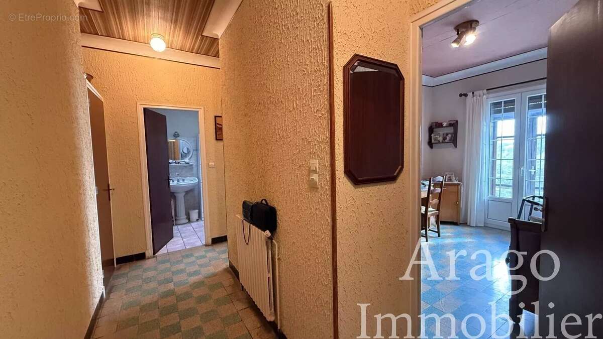 Maison à PEYRESTORTES