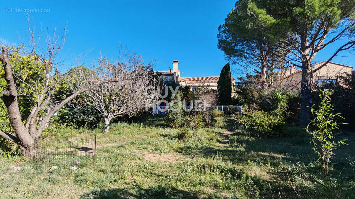 Maison à VILLENEUVE-DE-LA-RAHO