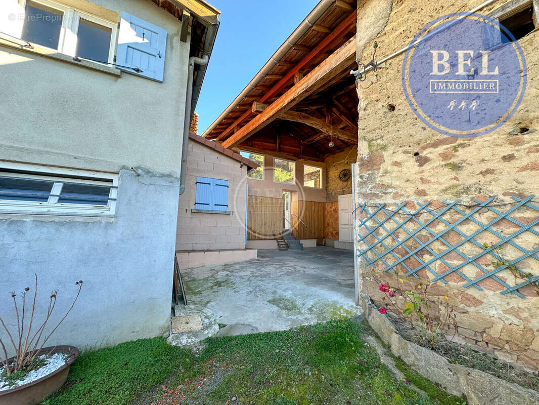 Chapis, 43 m² - Maison à CHAZELLES-SUR-LYON