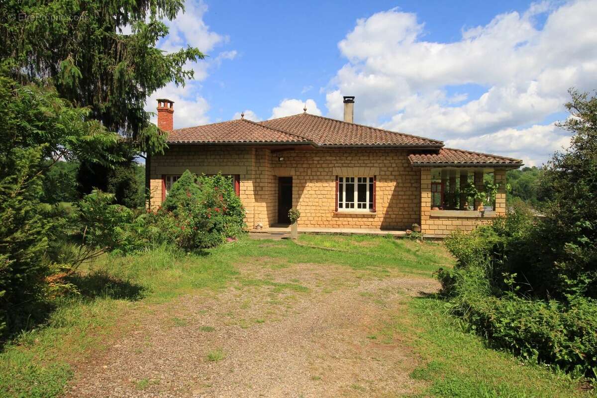 Beau domaine Équestre avec maison d'habitation en Pays de Belvès - photo 9