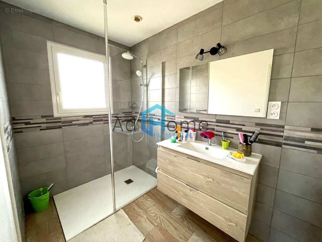 Appartement à SAINT-LYS