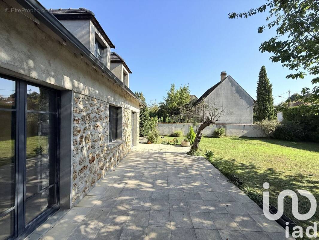 Photo 1 - Maison à SOISY-SUR-SEINE