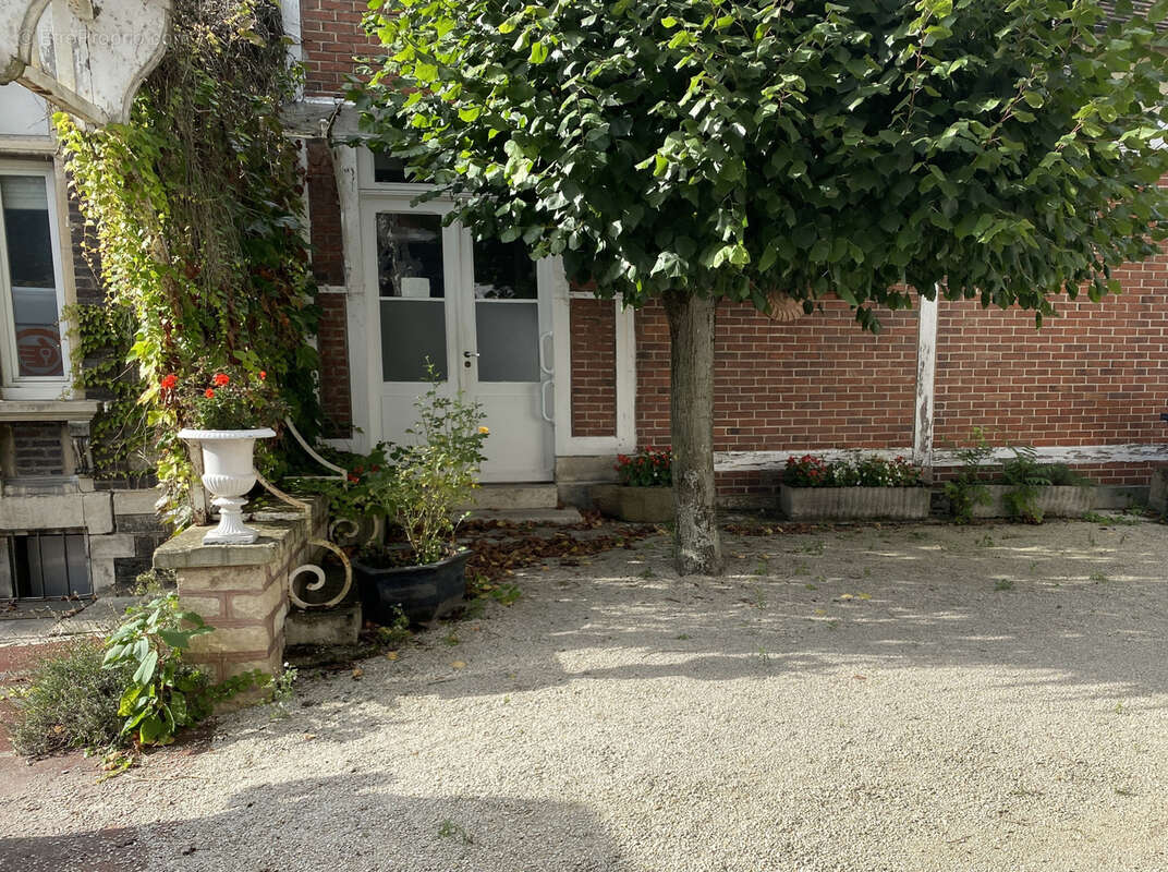 Maison TROYES secteur GARE - photo 2