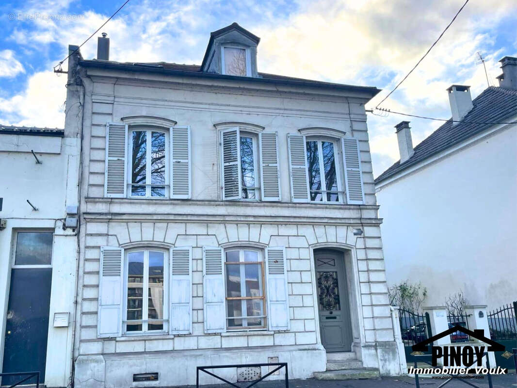 Maison à MELUN