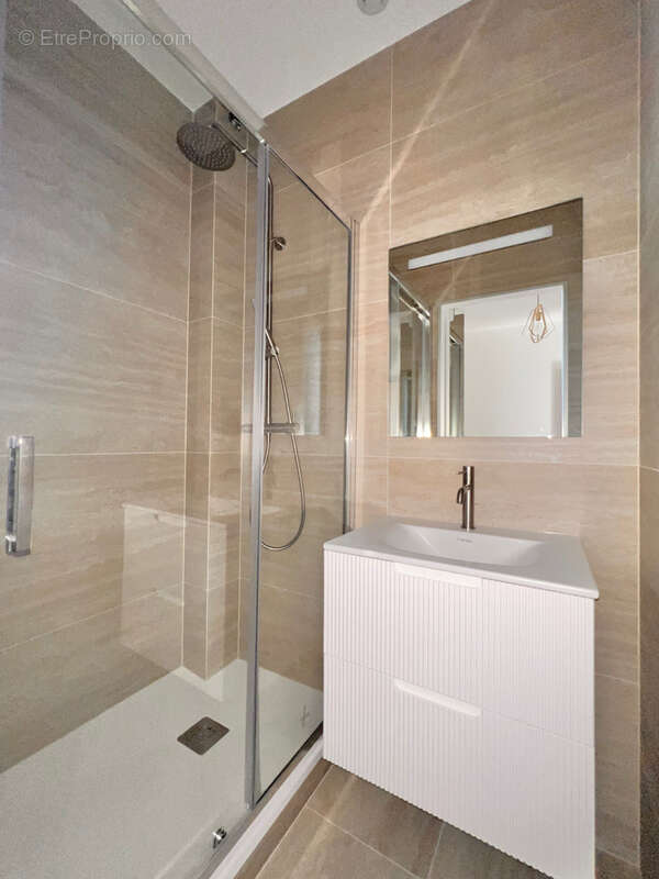 Appartement à MANDELIEU-LA-NAPOULE