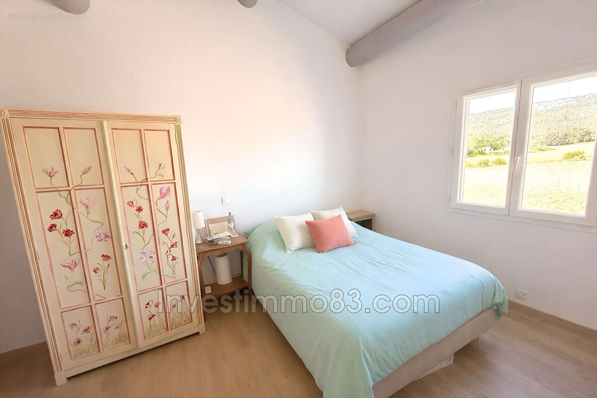 Appartement à ROUSSET