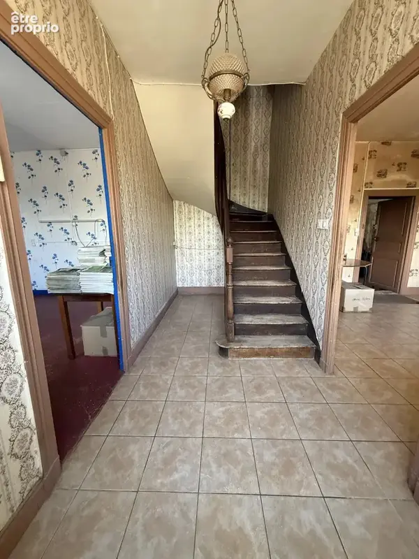 Maison de caractère à rénover – Beau potentiel - photo 2